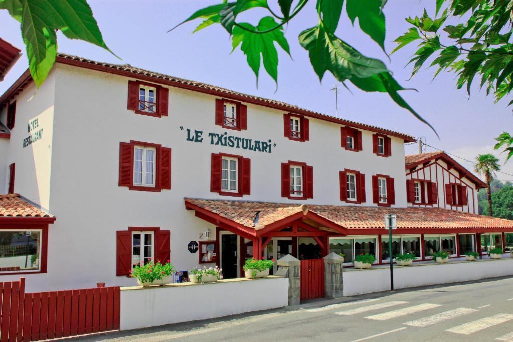 Hotel Restaurant Txistulari Itxassou Exteriör bild